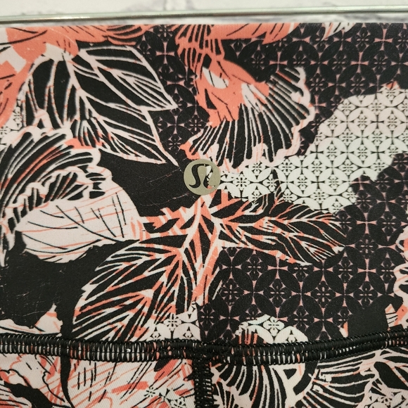 Lululemon Leggings - Picture 4 of 5